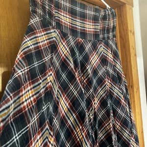 Natural Life Feelin’ Alive Convertible Midi Skirt size L/XL - Navy Plaid